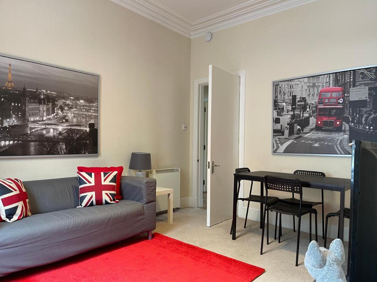 Beautiful 2 Bedroom Apartment- Prime Location, Aberdeen Centre Exteriér fotografie