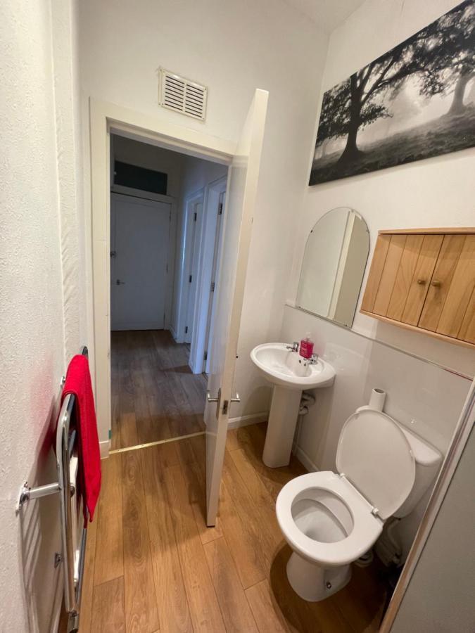 Beautiful 2 Bedroom Apartment- Prime Location, Aberdeen Centre Exteriér fotografie