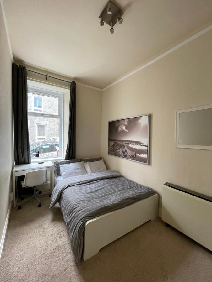 Beautiful 2 Bedroom Apartment- Prime Location, Aberdeen Centre Exteriér fotografie